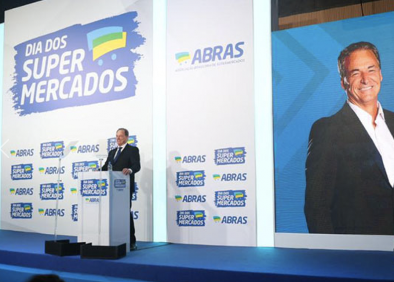 ABRAS celebra Dia dos Supermercados em jantar especial