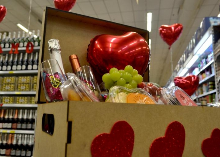 Comércio espera vender R$ 2,49 bi em produtos para o Dia dos Namorados