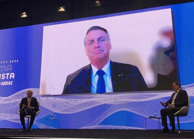 Jair Bolsonaro promete recriar Ministério com indicação do setor