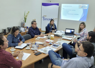 Comissão da Expo Ecos se reune na nova sede da Amad e Sincad