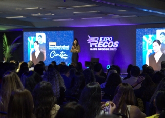 Cerca de mil pessoas participam da palestra de Cíntia Chagas na ExpoEcos 2025
