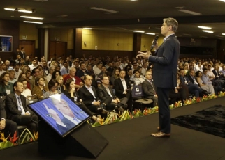 Reforma da Previdência e investimento são decisivos, diz Ricardo Amorim na Expo-Ecos